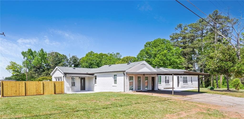 5586 Glore Drive, Mableton, GA 30126 — most recent listing photo