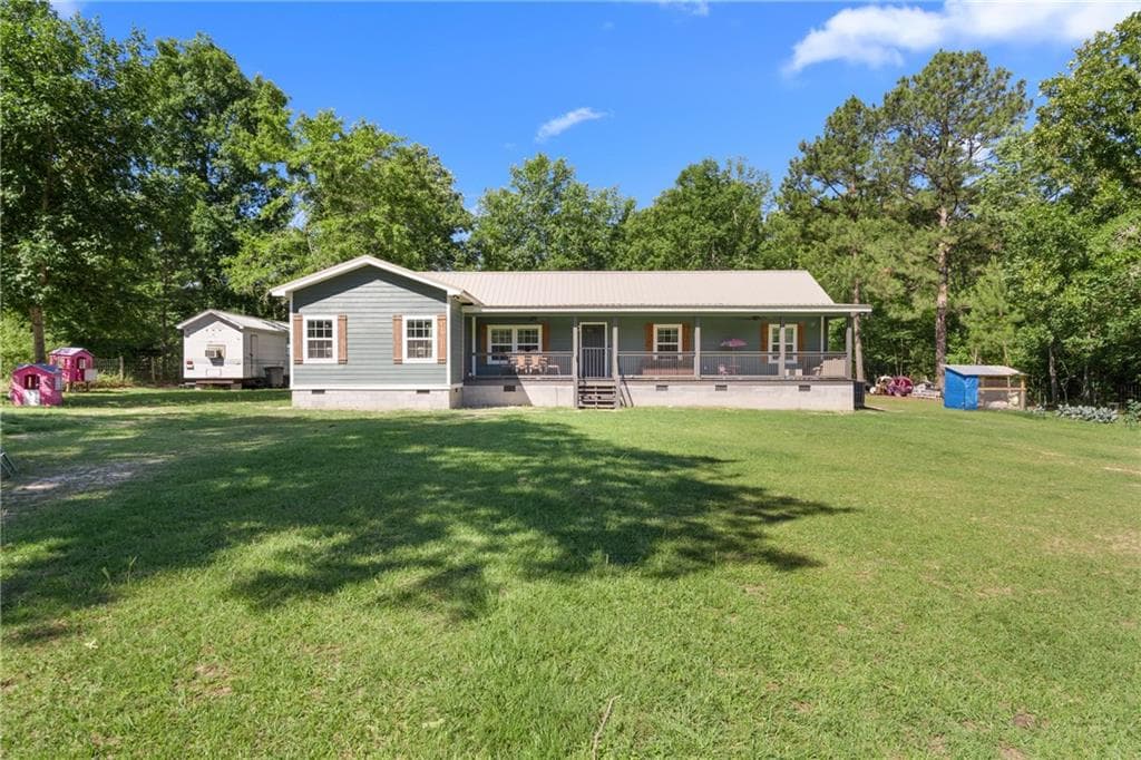 3 bedroom, 2 bathroom, 1,700 sq ft single family residence for sale at 402 Habersham Church Road, Sardis, GA 30456 — photo 1 of 30
