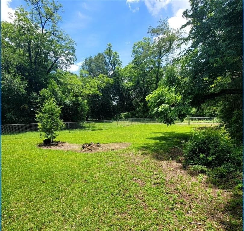 3 bedroom, 1 bathroom, 912 sq ft single family residence for sale at 1106 E Society Avenue, Albany, GA 31705 — photo 10