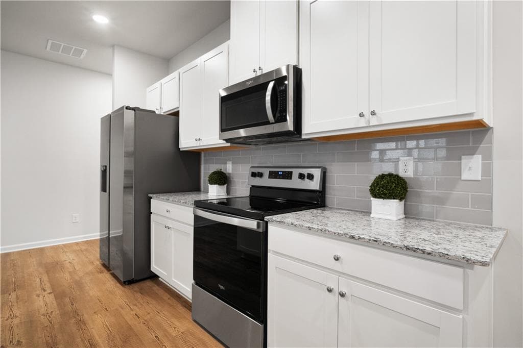 3 bedroom, 3 bathroom, 1,855 sq ft townhouse for rent at 5332 Melbourne Lane, Flowery Branch, GA 30542 for $2,050 a month — photo 5