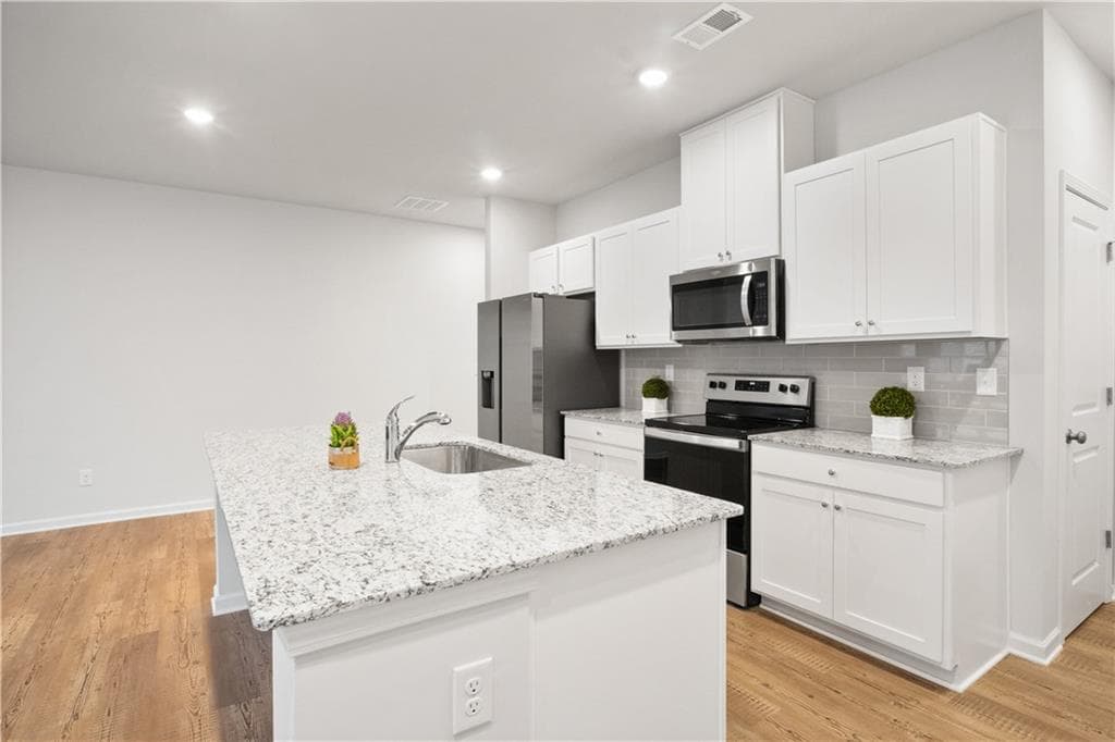 3 bedroom, 3 bathroom, 1,855 sq ft townhouse for rent at 5332 Melbourne Lane, Flowery Branch, GA 30542 for $2,050 a month — photo 10