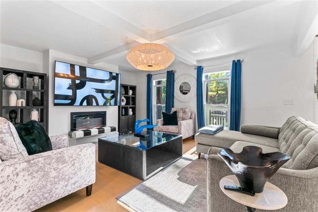 7 bedroom, 8 bathroom, 6,890 sq ft single family residence for sale at 3519 Prince George Street, Atlanta, GA 30344 — photo 6