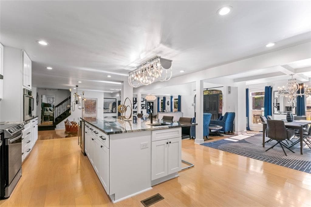 7 bedroom, 8 bathroom, 6,890 sq ft single family residence for sale at 3519 Prince George Street, Atlanta, GA 30344 — photo 10
