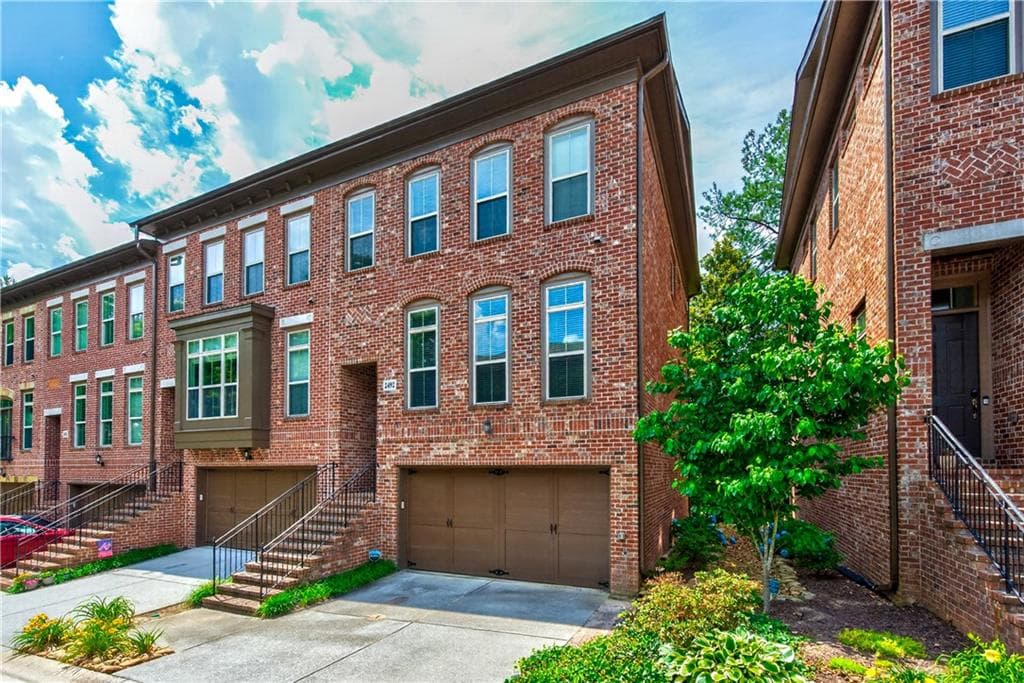 3 bedroom, 4 bathroom, 2,331 sq ft townhouse for sale at 2492 Crescent Park Court 16, Atlanta, GA 30339 — photo 4