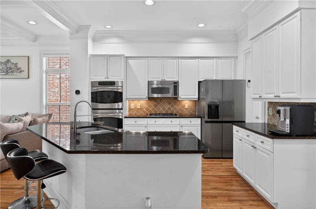 3 bedroom, 4 bathroom, 2,331 sq ft townhouse for sale at 2492 Crescent Park Court 16, Atlanta, GA 30339 — photo 8