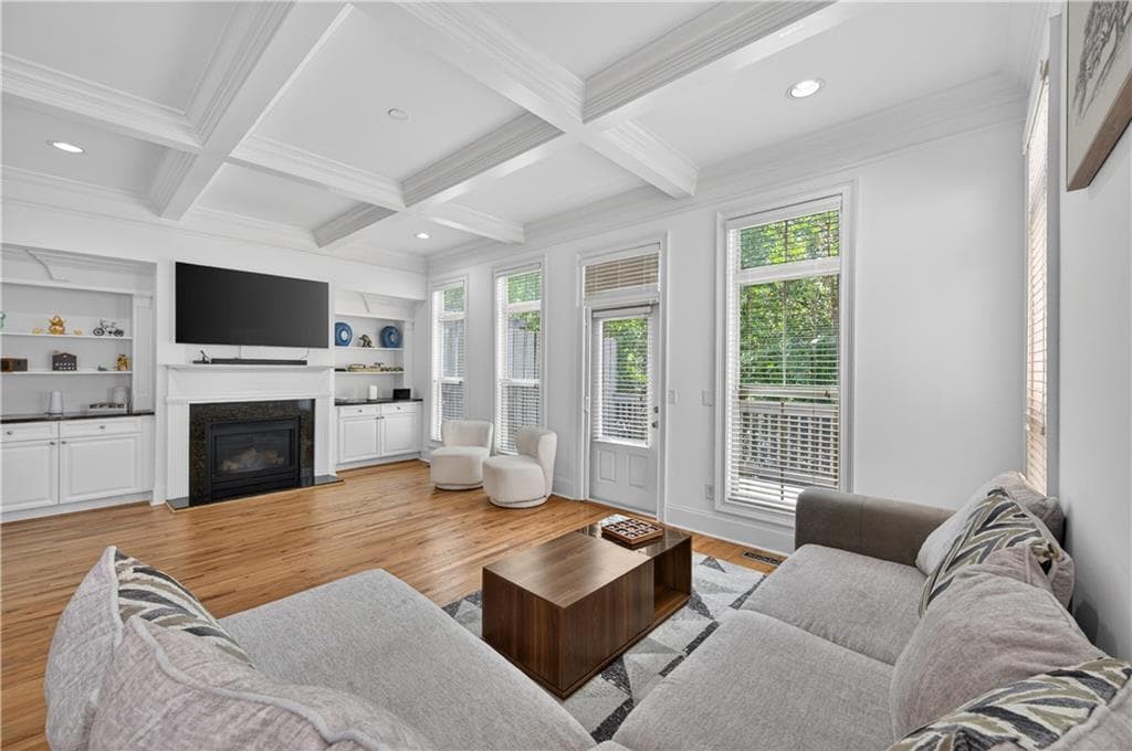 3 bedroom, 4 bathroom, 2,331 sq ft townhouse for sale at 2492 Crescent Park Court 16, Atlanta, GA 30339 — photo 9