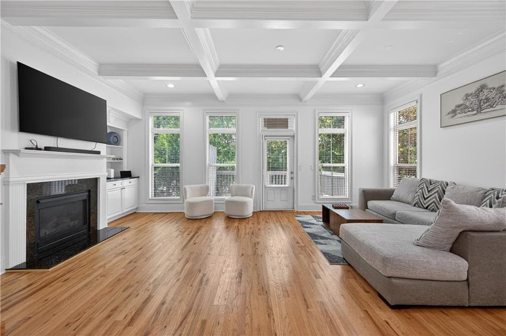 3 bedroom, 4 bathroom, 2,331 sq ft townhouse for sale at 2492 Crescent Park Court 16, Atlanta, GA 30339 — photo 10
