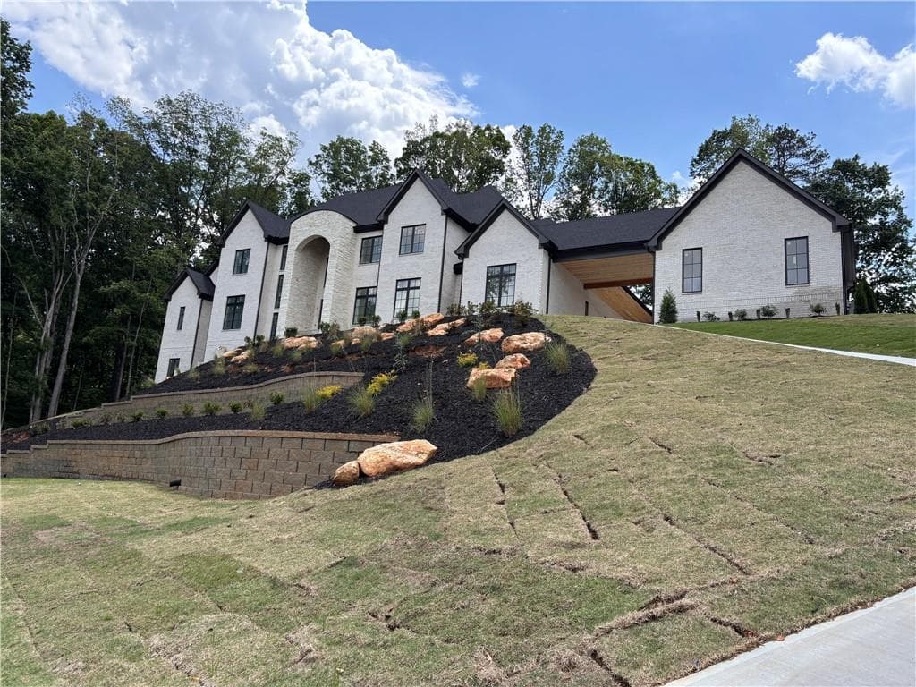 6 bedroom, 9 bathroom, 12,078 sq ft single family residence for sale at 238 Traditions Drive, Alpharetta, GA 30004 — photo 4