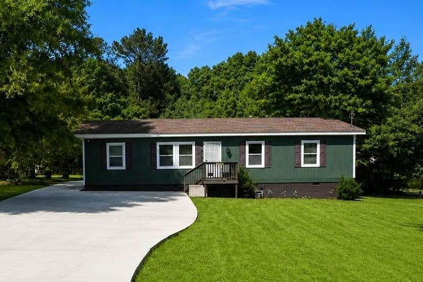 4 bedroom, 2 bathroom single family residence sold at 384 Ronthor Drive, Social Circle, GA 30025