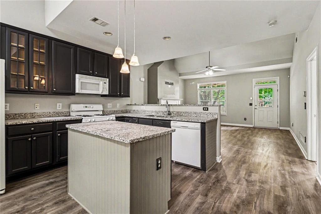 3 bedroom, 3 bathroom, 1,842 sq ft single family residence for sale at 2685 Mariner Way, Villa Rica, GA 30180 — photo 8
