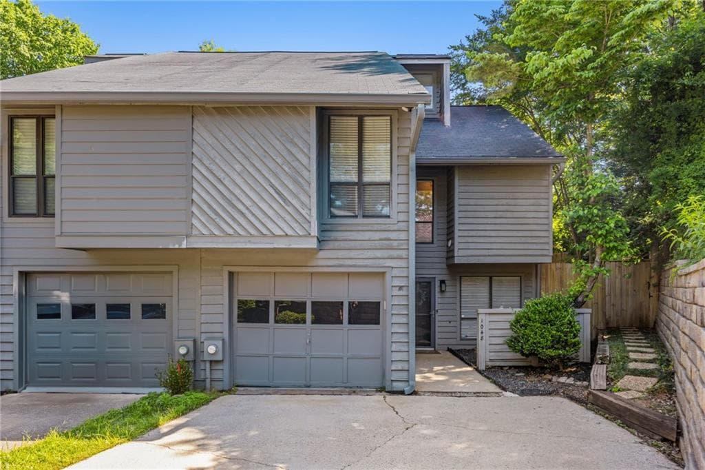 2 bedroom, 2 bathroom, 1,516 sq ft townhouse sold at 1048 Creatwood Circle, Smyrna, GA 30080