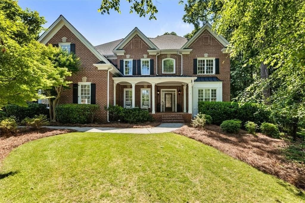 5 bedroom, 7 bathroom, 7,020 sq ft single family residence sold at 610 Shade Lake Court, Milton, GA 30004