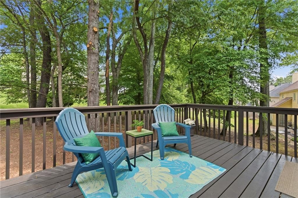 5 bedroom, 3 bathroom, 3,909 sq ft single family residence under contract at 8470 River Walk Landing, Johns Creek, GA 30024 — photo 8
