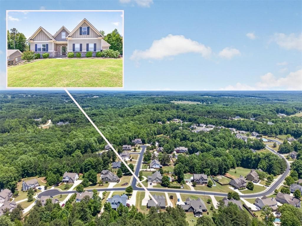 6 bedroom, 5 bathroom, 5,159 sq ft single family residence for sale at 1171 Sterling Lake Drive, Jefferson, GA 30549 — photo 2