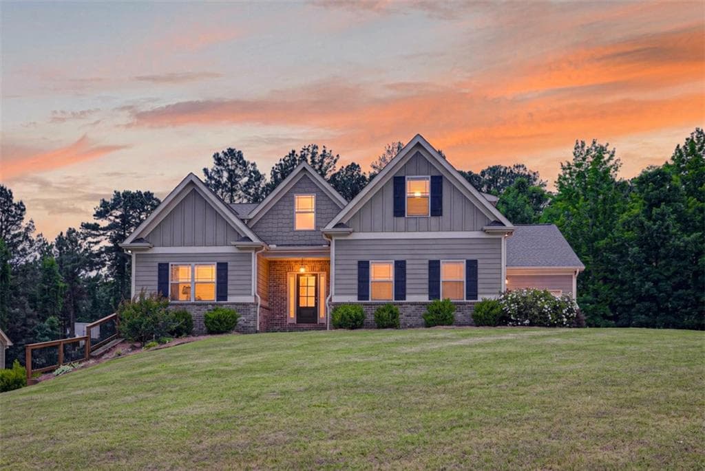 6 bedroom, 5 bathroom, 5,159 sq ft single family residence for sale at 1171 Sterling Lake Drive, Jefferson, GA 30549 — photo 4