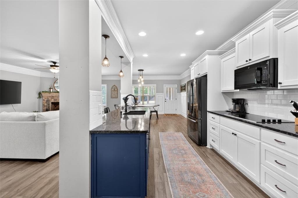 6 bedroom, 5 bathroom, 5,159 sq ft single family residence for sale at 1171 Sterling Lake Drive, Jefferson, GA 30549 — photo 9