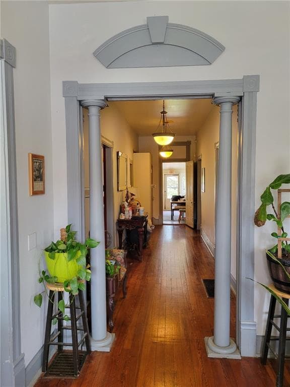 4 bedroom, 2 bathroom, 2,917 sq ft single family residence for sale at 41 W Campbellton Street, Fairburn, GA 30213 — photo 5