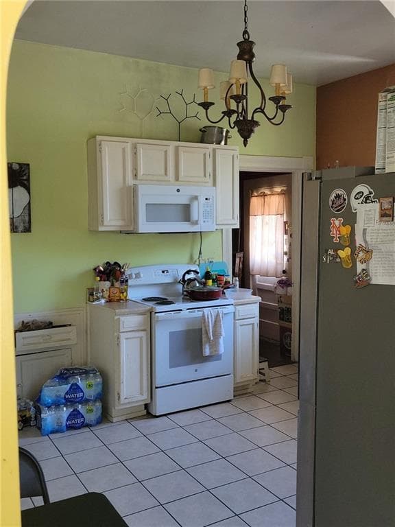 4 bedroom, 2 bathroom, 2,917 sq ft single family residence for sale at 41 W Campbellton Street, Fairburn, GA 30213 — photo 7