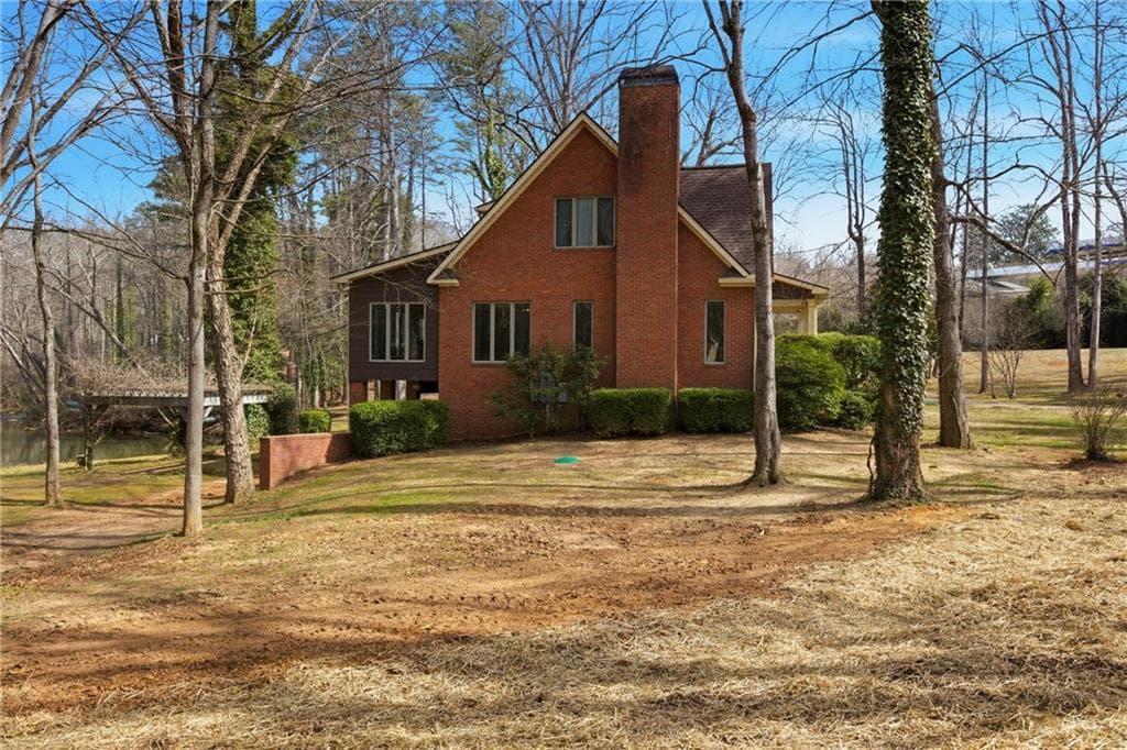 4 bedroom, 4 bathroom, 3,235 sq ft single family residence under contract at 151 Ivy Street, Demorest, GA 30535 — photo 2