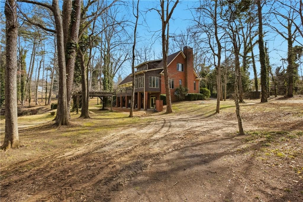 4 bedroom, 4 bathroom, 3,235 sq ft single family residence under contract at 151 Ivy Street, Demorest, GA 30535 — photo 3