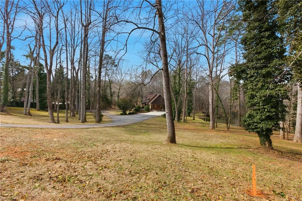 4 bedroom, 4 bathroom, 3,235 sq ft single family residence under contract at 151 Ivy Street, Demorest, GA 30535 — photo 5