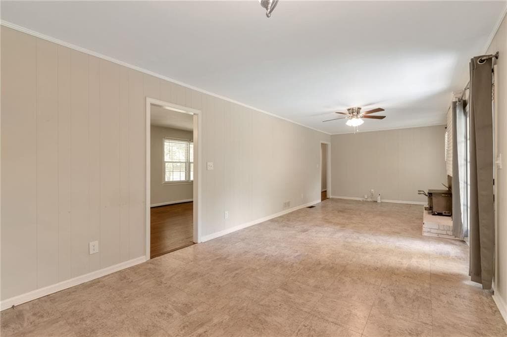 3 bedroom, 2 bathroom, 2,105 sq ft single family residence for sale at 1289 Renee Drive, Lilburn, GA 30047 — photo 7