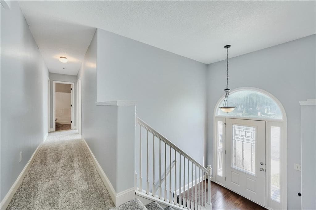 4 bedroom, 3 bathroom, 2,733 sq ft single family residence under contract at 220 Betty Ann Lane, Covington, GA 30016 — photo 4