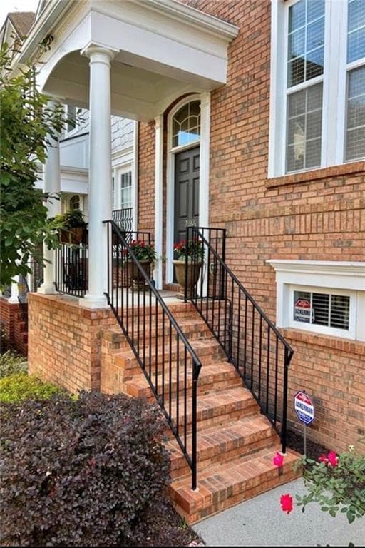 3 bedroom, 4 bathroom, 1,814 sq ft townhouse for sale at 2166 Weldonberry Drive, Atlanta, GA 30319 — photo 3