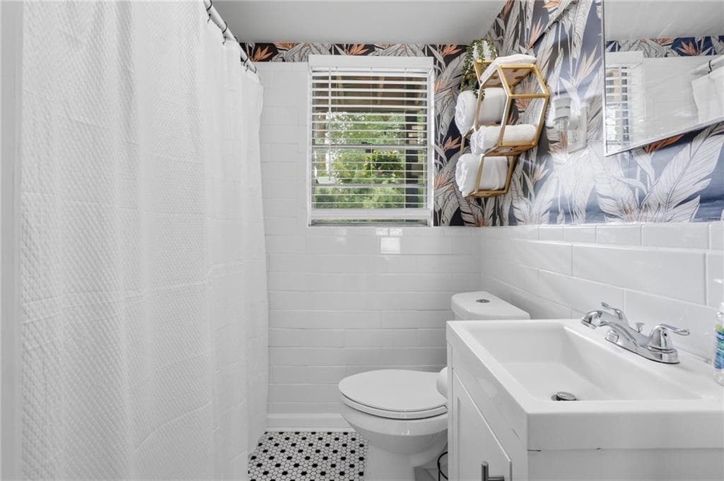 1 bedroom, 1 bathroom, 755 sq ft condominium for sale at 2230 Cheshire Bridge Road 113, Atlanta, GA 30324 — photo 6