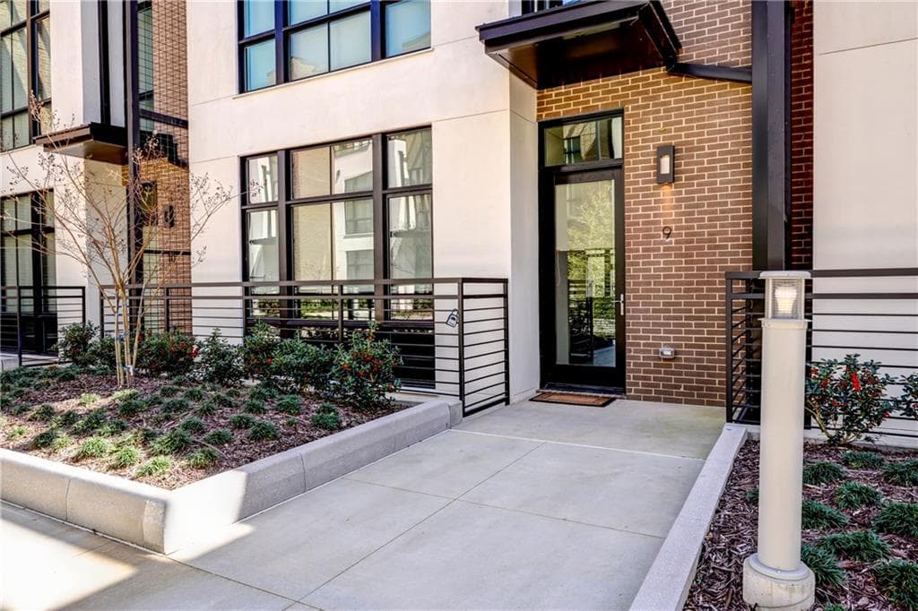 3 bedroom, 4 bathroom other for rent at 721 Longleaf Drive 9, Atlanta, GA 30342 for $8,000 a month — photo 2