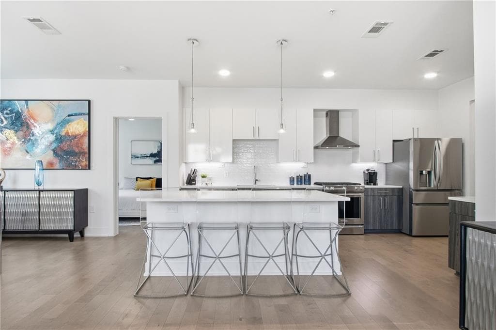2 bedroom, 2 bathroom, 1,427 sq ft condominium for sale at 775 Juniper Street 207, Atlanta, GA 30308 — photo 4