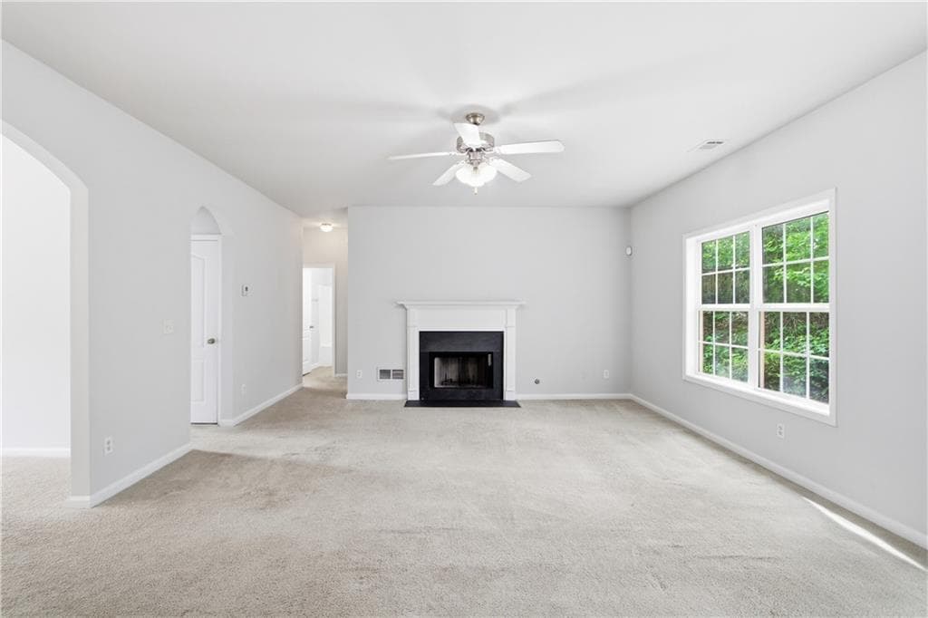 5 bedroom, 3 bathroom, 3,294 sq ft single family residence under contract at 3105 Anneewakee Falls Parkway, Douglasville, GA 30135 — photo 3