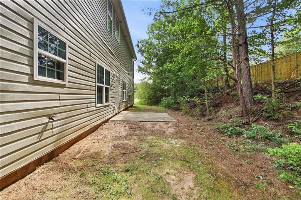 5 bedroom, 3 bathroom, 3,294 sq ft single family residence under contract at 3105 Anneewakee Falls Parkway, Douglasville, GA 30135 — photo 5