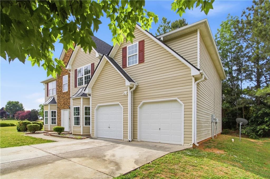 5 bedroom, 3 bathroom, 3,294 sq ft single family residence under contract at 3105 Anneewakee Falls Parkway, Douglasville, GA 30135 — photo 8