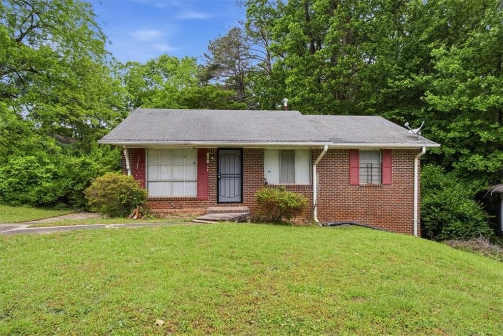3 bedroom, 1 bathroom single family residence for rent at 1947 Grange Drive, Atlanta, GA 30315 for $1,650 a month — photo 1 of 14