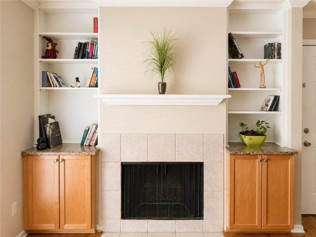2 bedroom, 2 bathroom, 1,073 sq ft condominium for sale at 1150 Collier Road H07, Atlanta, GA 30318 — photo 6