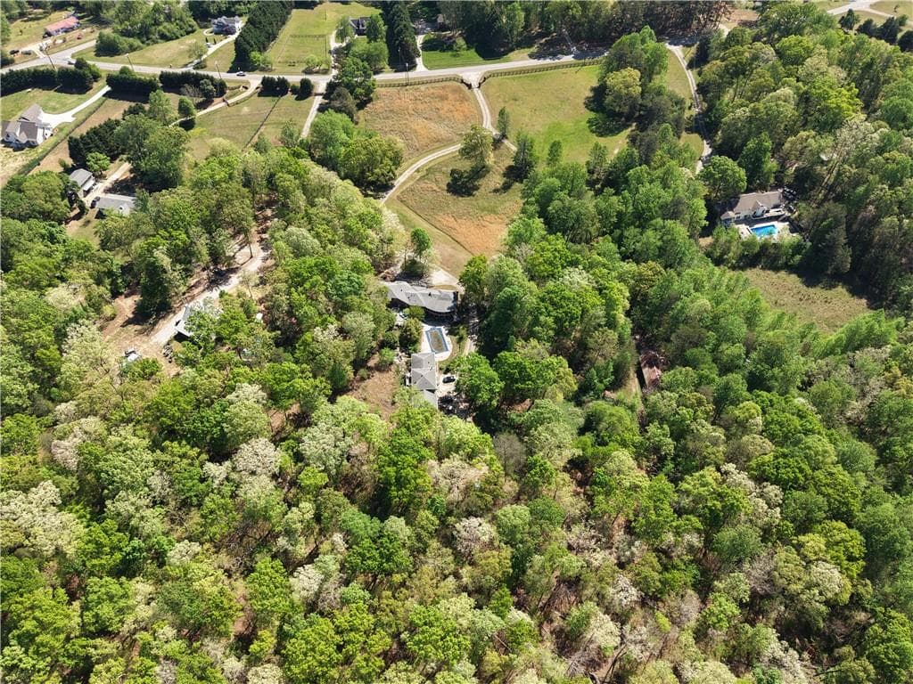 7 bedroom, 4 bathroom multi family sold at 4340 Green Hill Road, Gainesville, GA 30506
