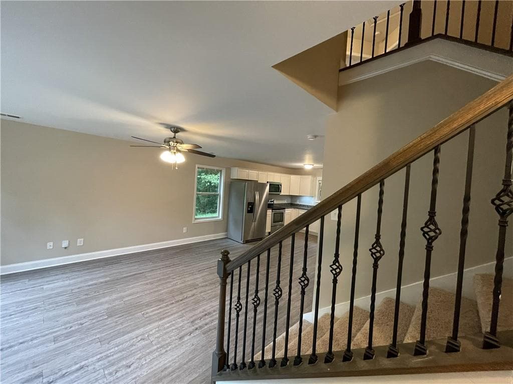 3 bedroom, 3 bathroom, 1,380 sq ft single family residence for sale at 5350 Tomahawk Terrace, Gainesville, GA 30506 — photo 5