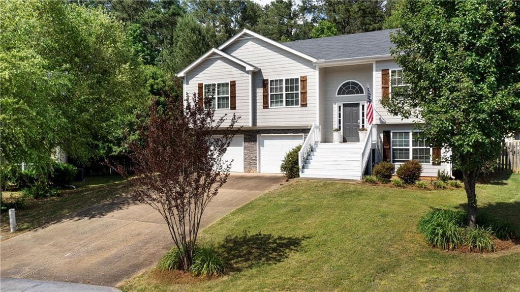 4 bedroom, 3 bathroom, 2,293 sq ft single family residence for sale at 14 Bryan Springs Road, Rome, GA 30165