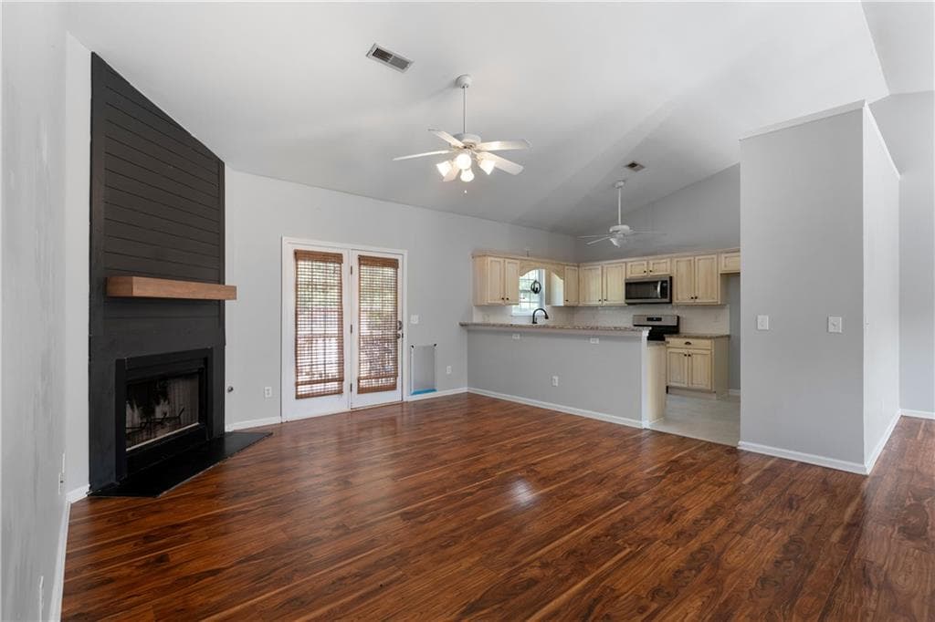 4 bedroom, 3 bathroom, 2,293 sq ft single family residence for sale at 14 Bryan Springs Road, Rome, GA 30165 — photo 9