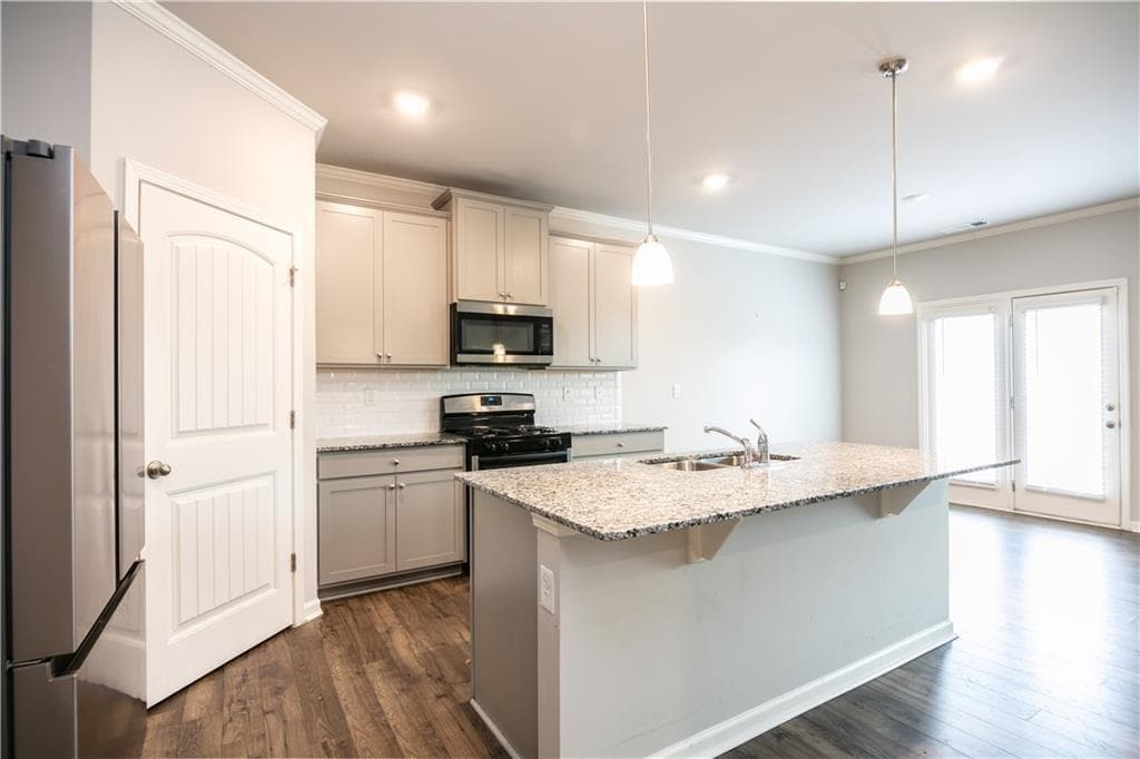 5 bedroom, 4 bathroom, 2,896 sq ft single family residence for rent at 4377 Montberry Lane, Fairburn, GA 30213 for $3,200 a month — photo 5