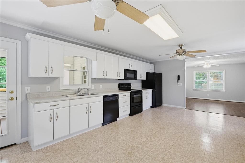 4 bedroom, 2 bathroom, 2,080 sq ft single family residence for sale at 1995 Calvary Hill Court, Marietta, GA 30008 — photo 9