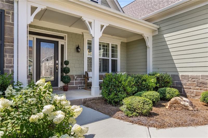 4 bedroom, 4 bathroom, 5,808 sq ft single family residence under contract at 3766 Cresswind Parkway, Gainesville, GA 30504 — photo 5
