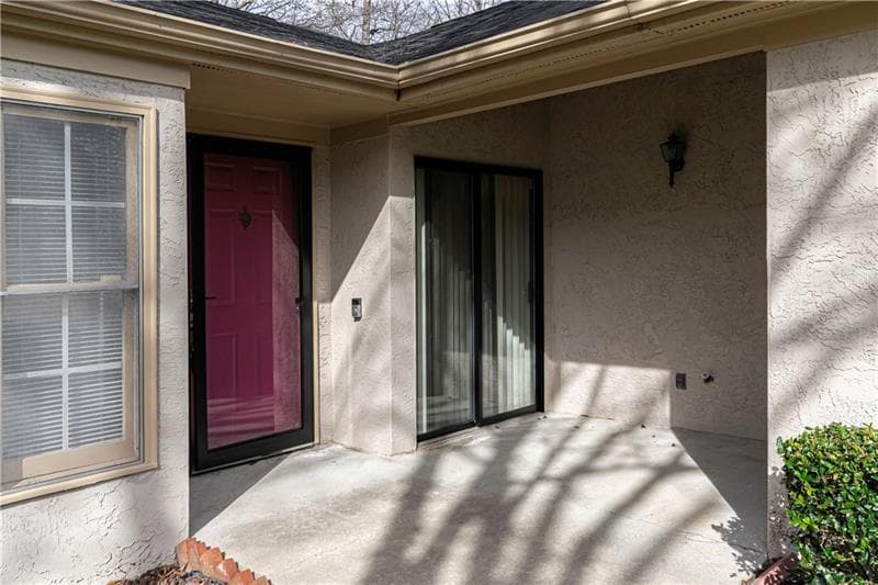2 bedroom, 2 bathroom, 1,545 sq ft townhouse under contract at 7123 Forest Lane, Union City, GA 30291 — photo 3