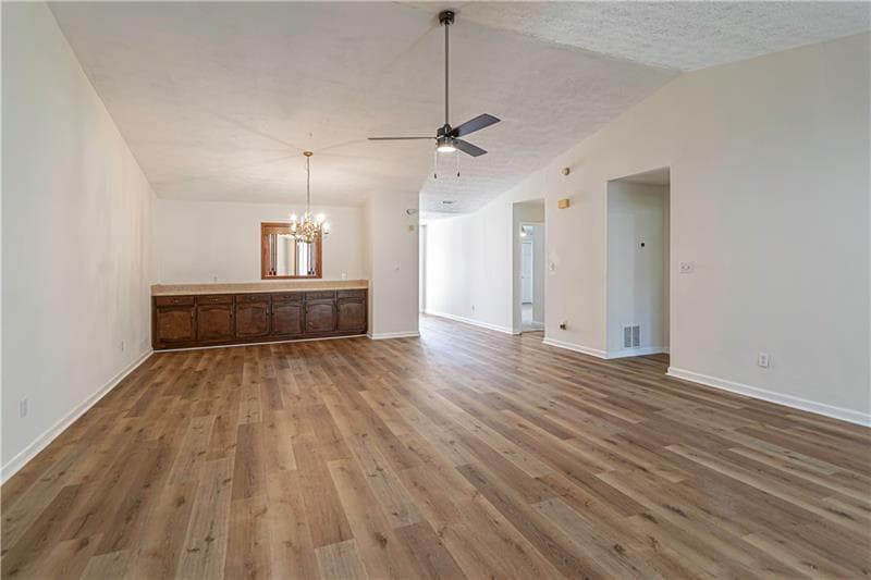 2 bedroom, 2 bathroom, 1,545 sq ft townhouse under contract at 7123 Forest Lane, Union City, GA 30291 — photo 9