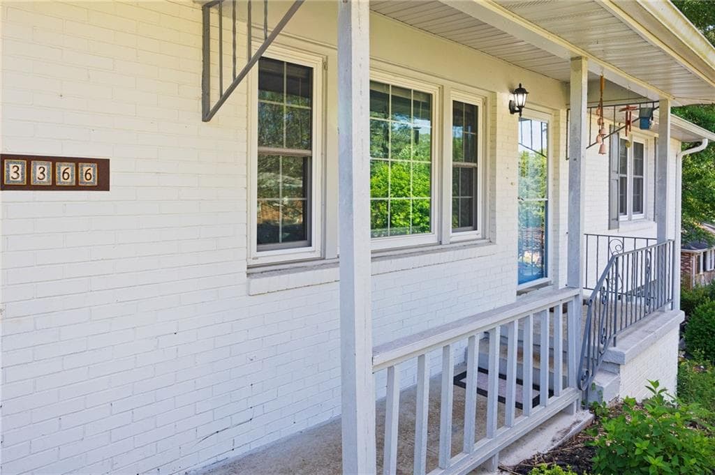 3 bedroom, 1 bathroom, 1,521 sq ft single family residence for sale at 3366 Woodview Drive, Smyrna, GA 30082 — photo 4