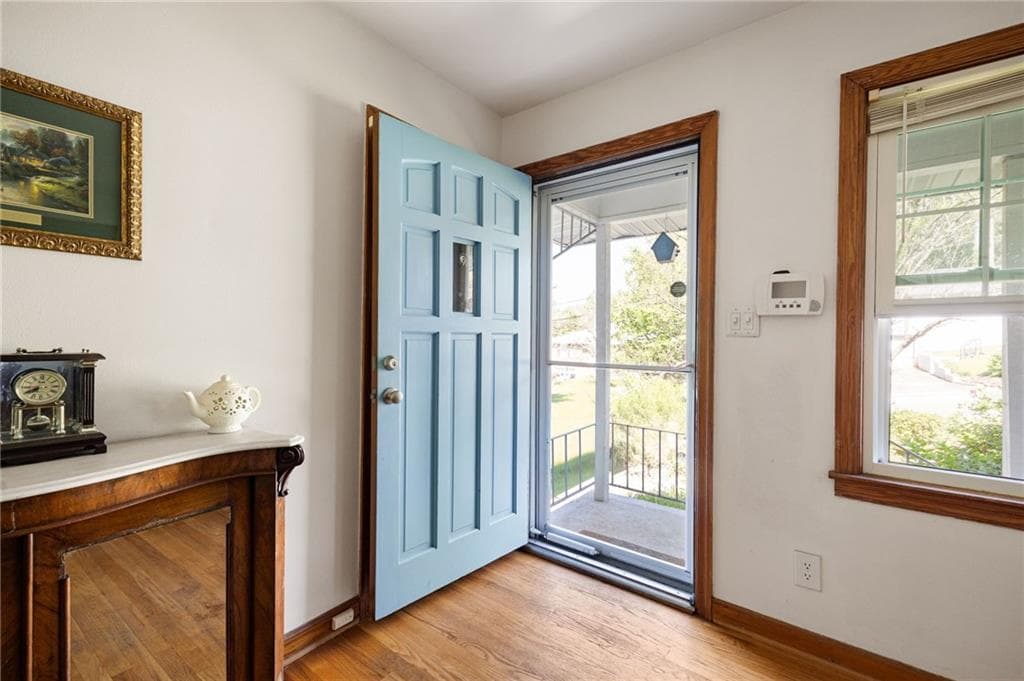 3 bedroom, 1 bathroom, 1,521 sq ft single family residence for sale at 3366 Woodview Drive, Smyrna, GA 30082 — photo 5