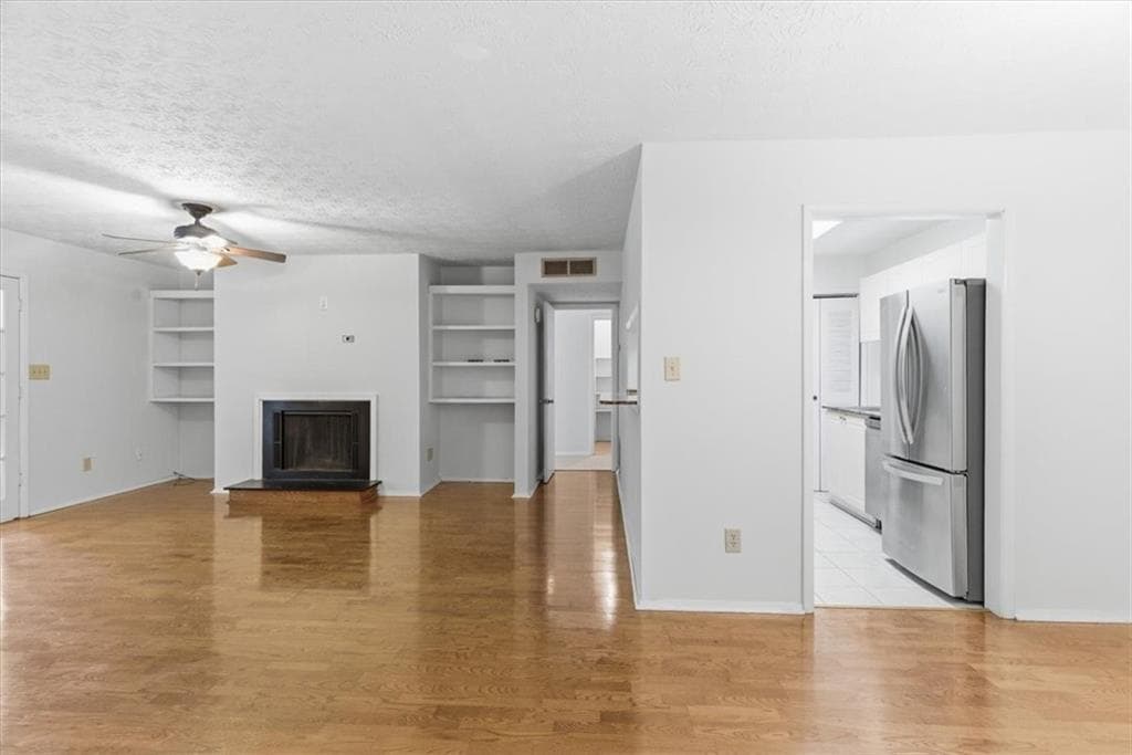 2 bedroom, 2 bathroom, 1,280 sq ft condominium for sale at 1011 Summit North Drive 1011, Atlanta, GA 30324 — photo 7