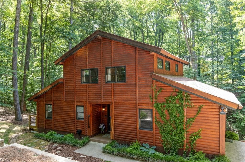 3 bedroom, 2 bathroom, 1,753 sq ft single family residence sold at 621 Spring Bluff Court, Marietta, GA 30064