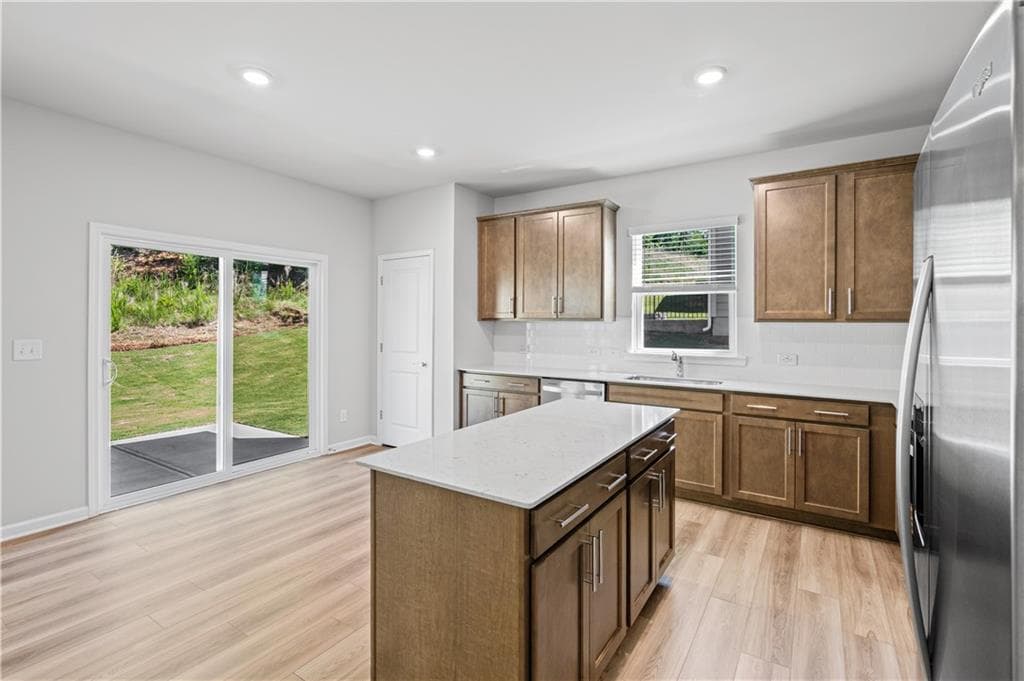 4 bedroom, 3 bathroom, 1,982 sq ft single family residence under contract at 3088 Orwell Drive, Gainesville, GA 30507 — photo 10